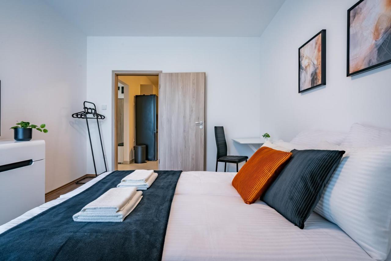 Fox Premium Apartment & Free Private Parking Budapest Exterior foto