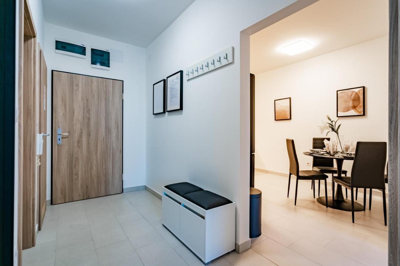Fox Premium Apartment & Free Private Parking Budapest Exterior foto