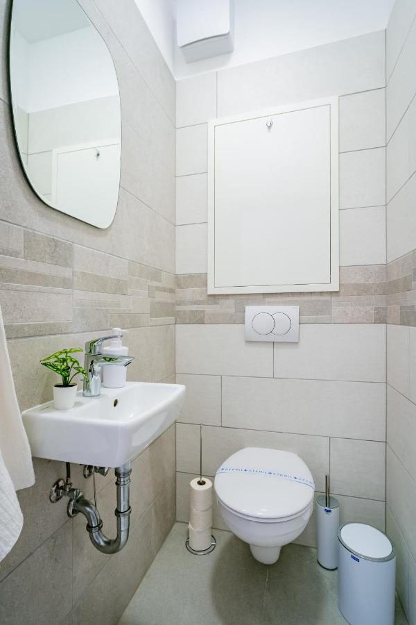 Fox Premium Apartment & Free Private Parking Budapest Exterior foto