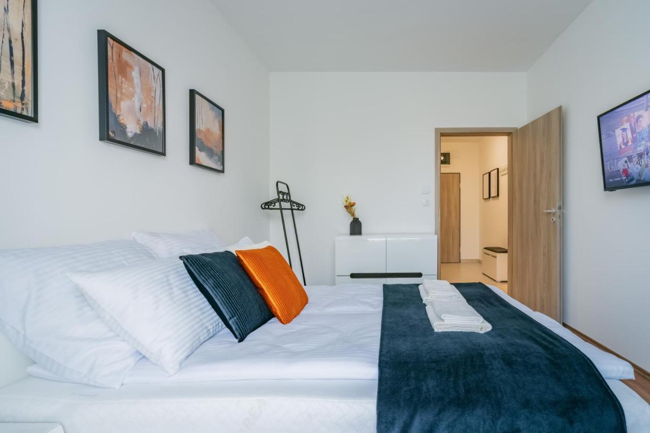 Fox Premium Apartment & Free Private Parking Budapest Exterior foto